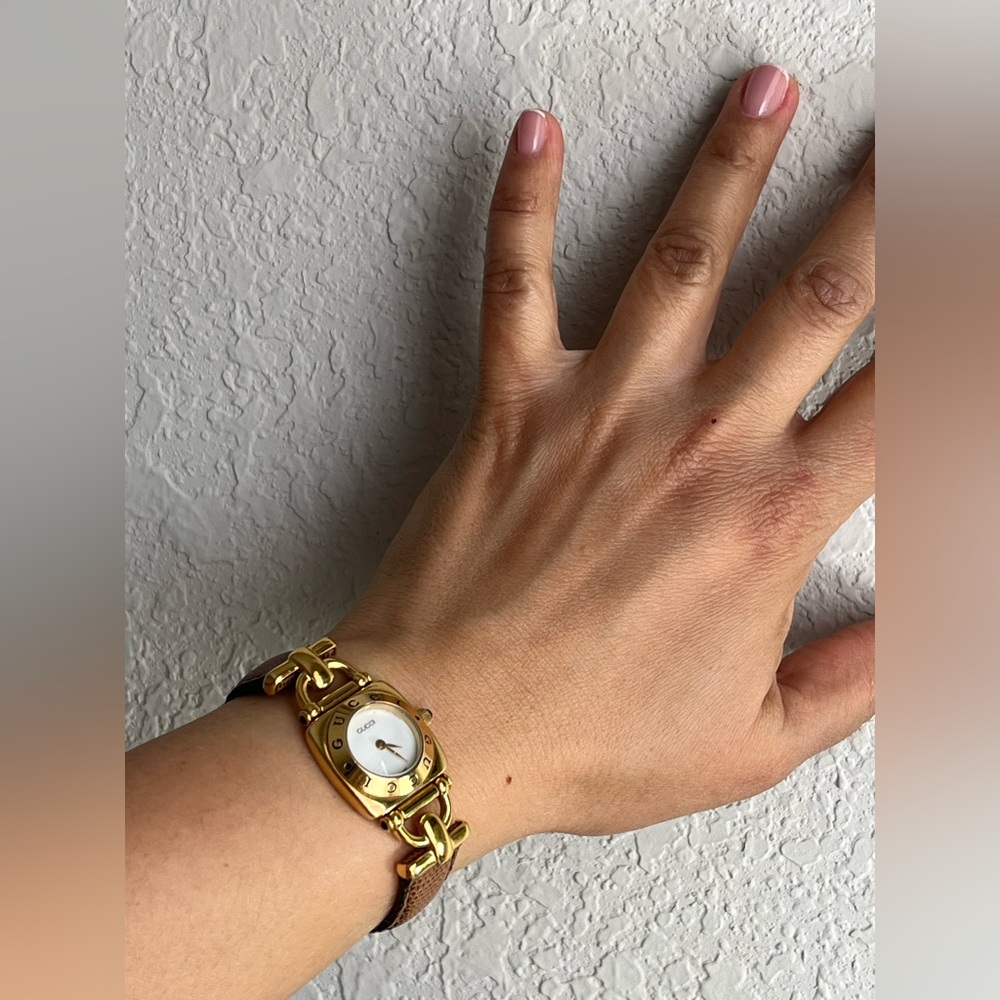 GUCCI 6300L Women's gold plated 10 microns 14K - Picture 4 of 16
